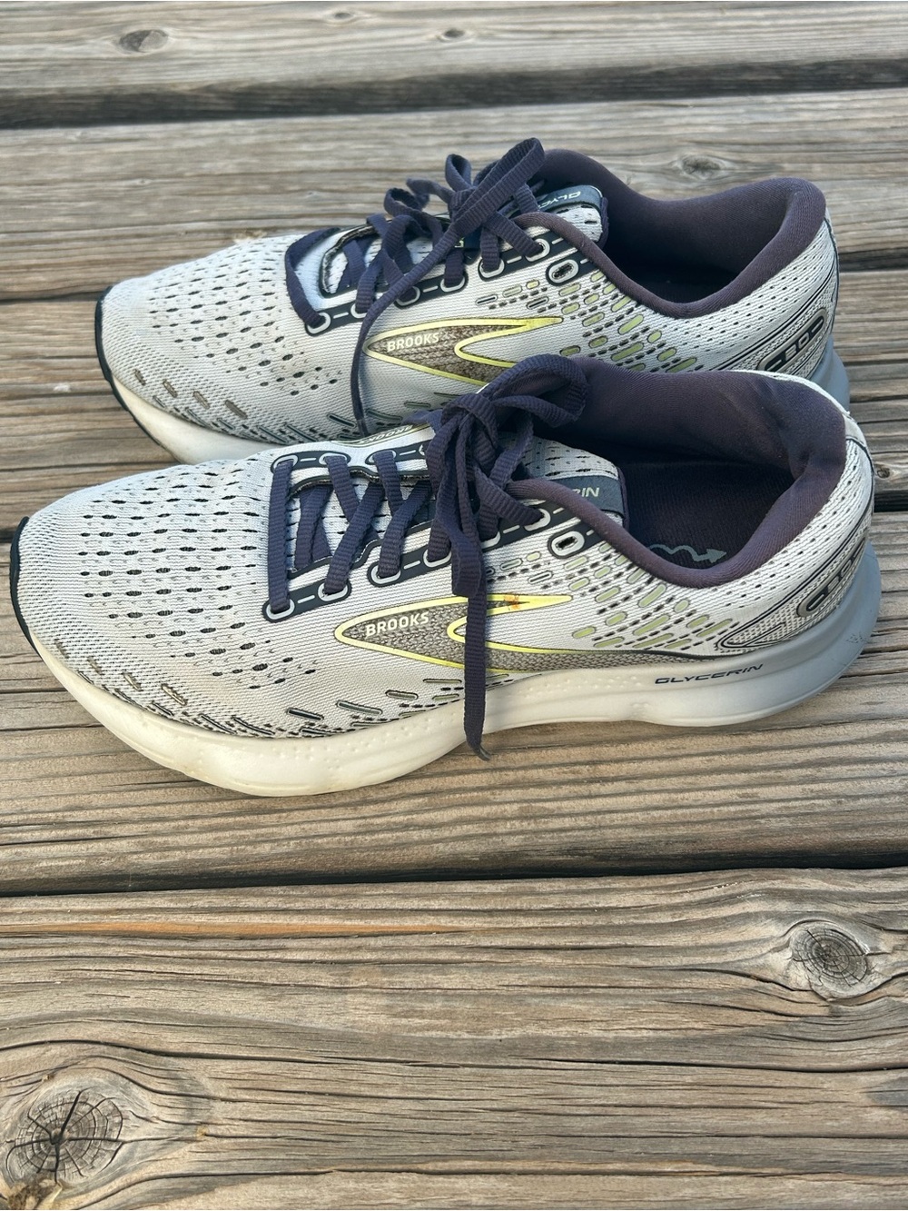 GUC Women’s Brooks Glycerin 20 Running Shoes